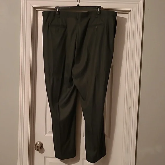 Savane Men's Dark Gray Dress Pants - Picture 6 of 8